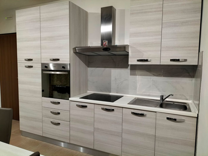 Appartamenti Isola Della Scala (Verona) - vista cucina